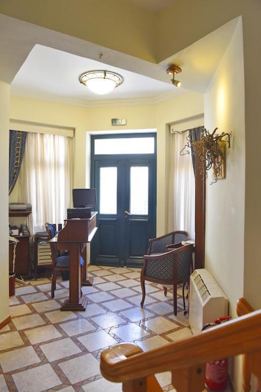 Aiolis Hotel Kastoria Extérieur photo
